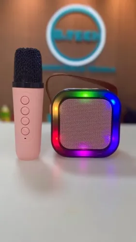 Caixa de som com microfone 