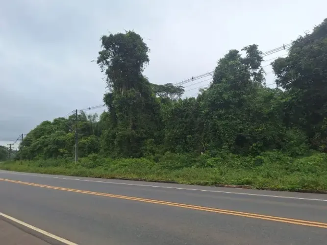 Vendo Terreno com 10700 m2 em Iranduba fica 500 m da AM 070  de Manacapuru