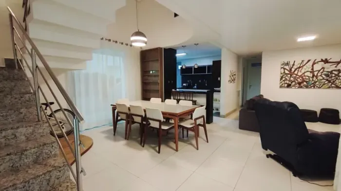 Casa à venda no Condomínio Ravines