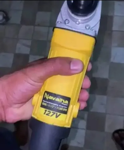 Esmerilhadeira Angular Navalha 650W 127V