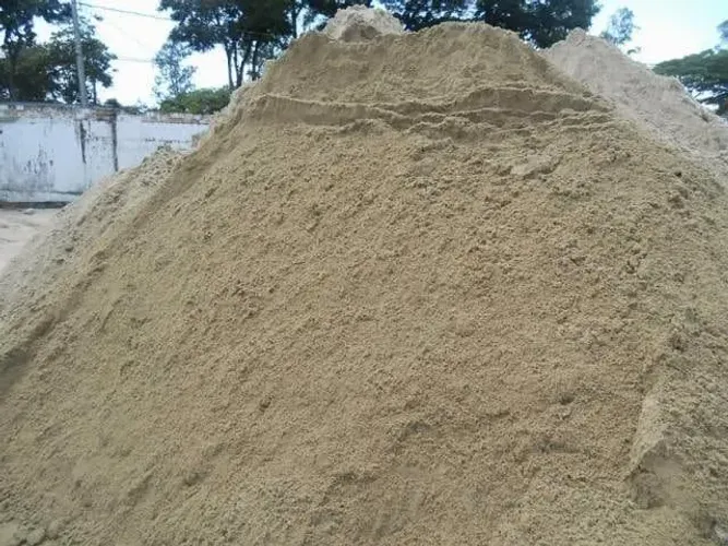 Areia Lavada. De 12 a 14 metros.