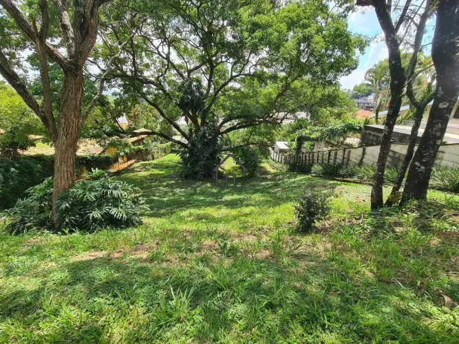 Terreno à venda no Condominio Marambaia em Vinhedo.