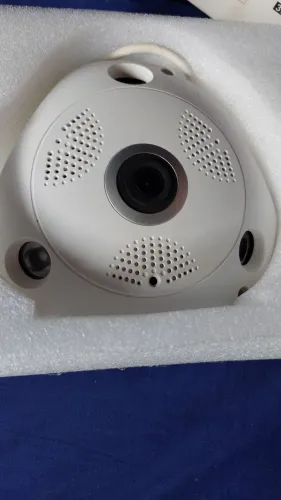 Câmera  VR Can 3D Modelo RG-QJ77 IP