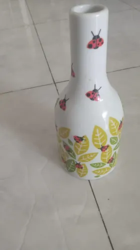 Lindo vaso de porcelana estampado