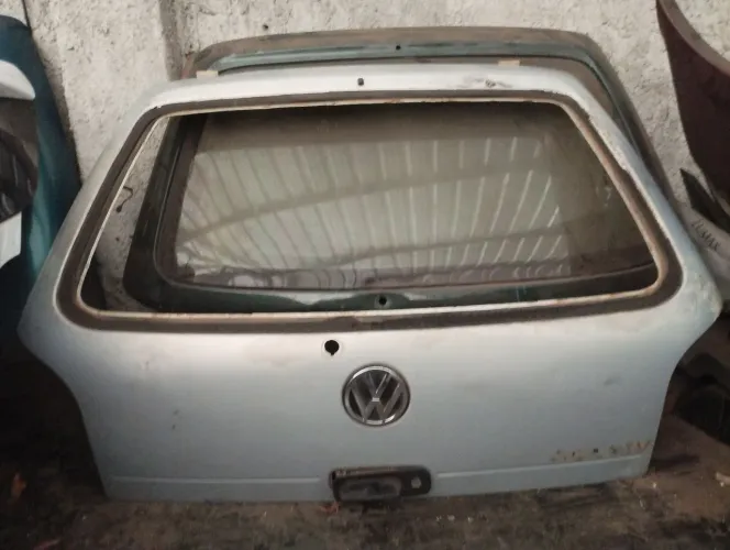 Tampa traseira do gol G3 conservado 