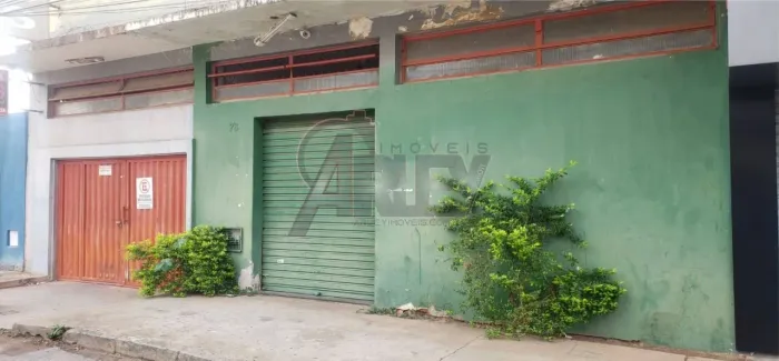 Vende-se Galpão com excelente localização<br>Imóvel à Venda na Vila Ipê