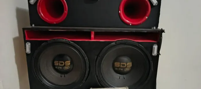 Vendo som automotivo 