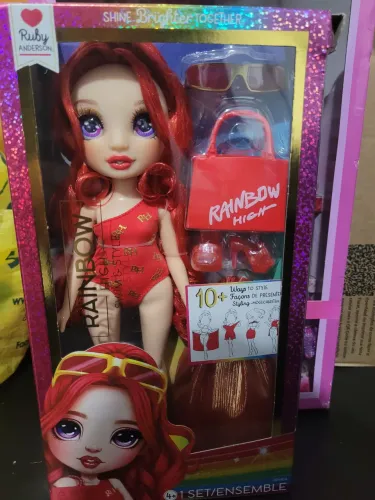 Boneca Rainbow High Ruby Anderson - Original na Caixa