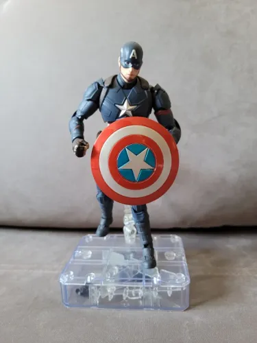 Action Figure - Capitão América (SH Figuarts)
