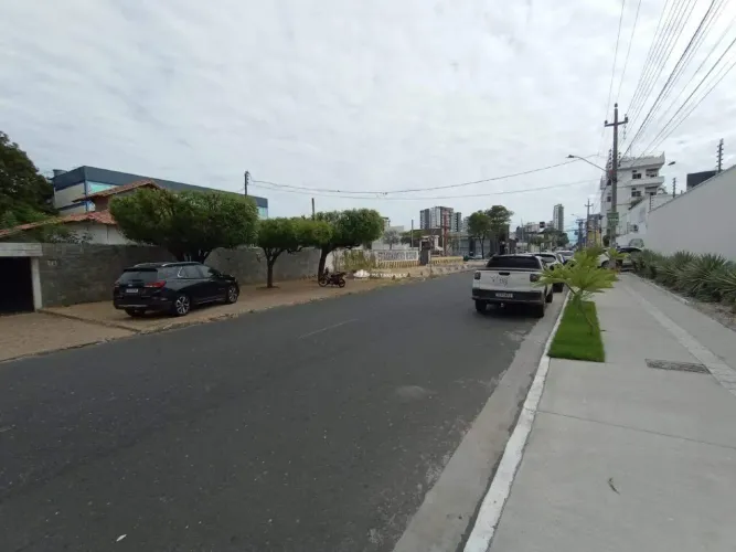 R. HONÓRIO PARENTES - BAIRRO: JÓQUEI