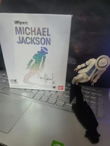 MIchael Jackson Original Figurarts