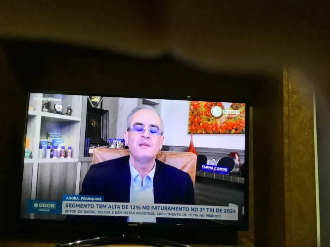 Smart tv Samsung 40 polegadas modelo Un6400
