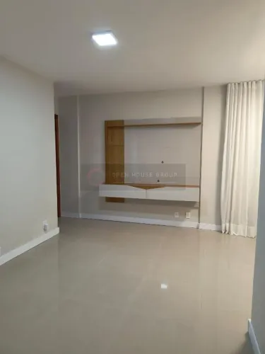 Apartamento Reformado no Condomínio Monte Verde, Fonseca | 2 qts, vaga, Lazer completo