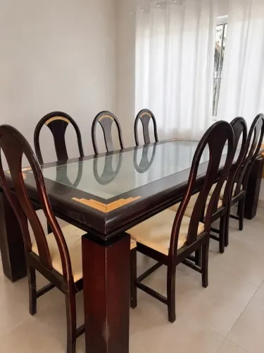 Mesa de jantar Mogno 