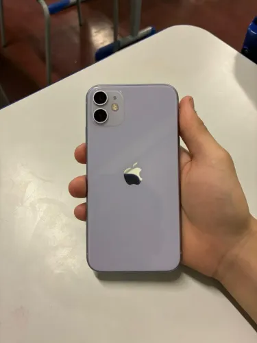 Iphone 11 64%