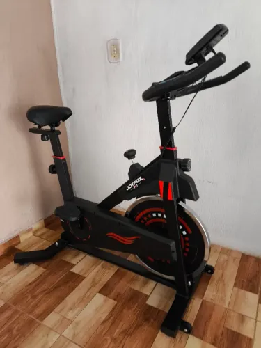 Bicicleta ergométrica nova