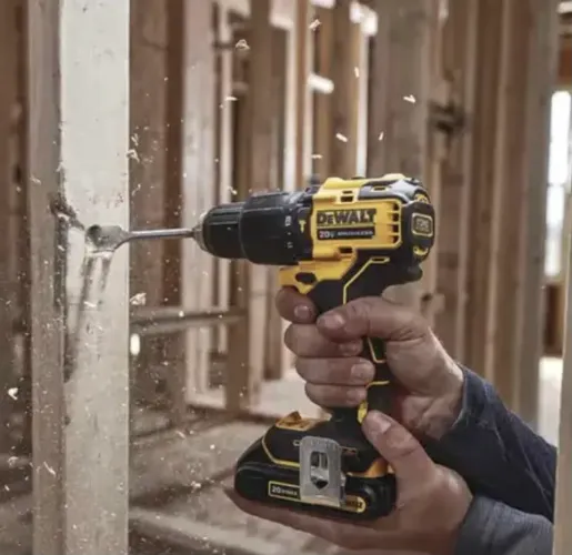 Parafusadeira dewalt 20v com duas baterias