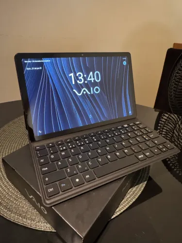 Tablet VAIO TL10 8GB 128GB Octa-Core, Tela 10.4" 2K, 4G WiFi, Câmera 8MP ?