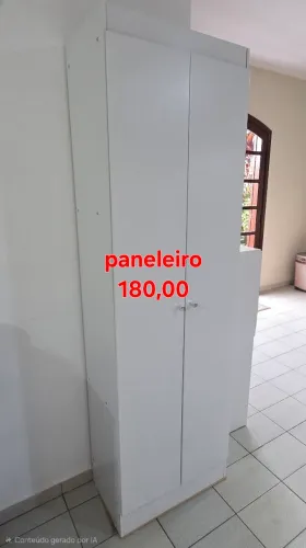 Armário de cozinha Paneleiro semi-novo