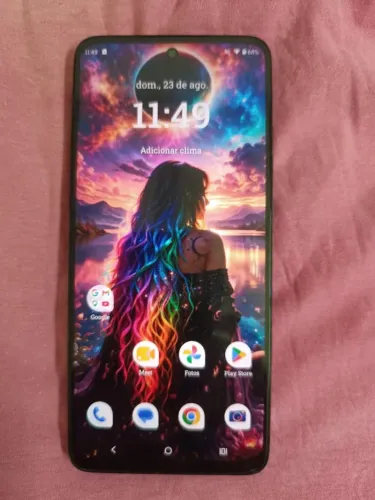 Celular novo.