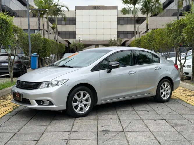 Honda Civic Sedan EXS 1.8/1.8 Flex 16V Aut. 4P 2012