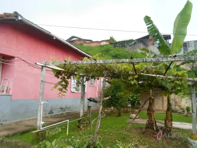 Casa à venda 5 Quartos, 1 Suite, 4 Vagas, 1052M², Castelânea, Petrópolis - RJ