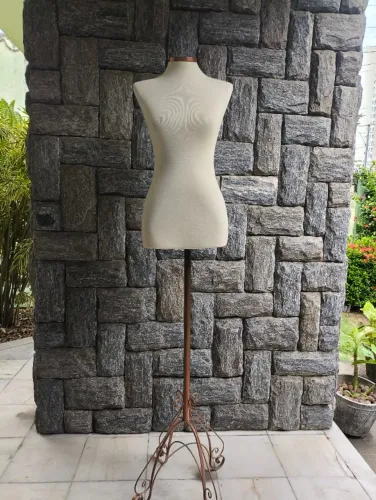 Vendo Manequim Busto