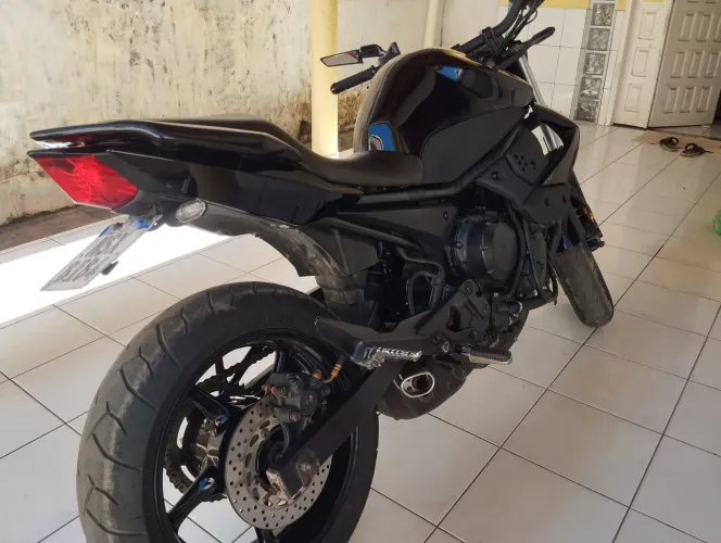 Vendo xj6 N ano 2011 moto 100%
