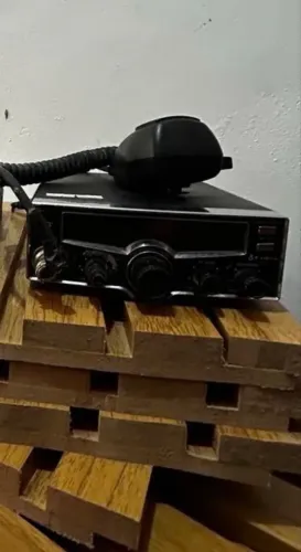 Rádio Cobra 25LX