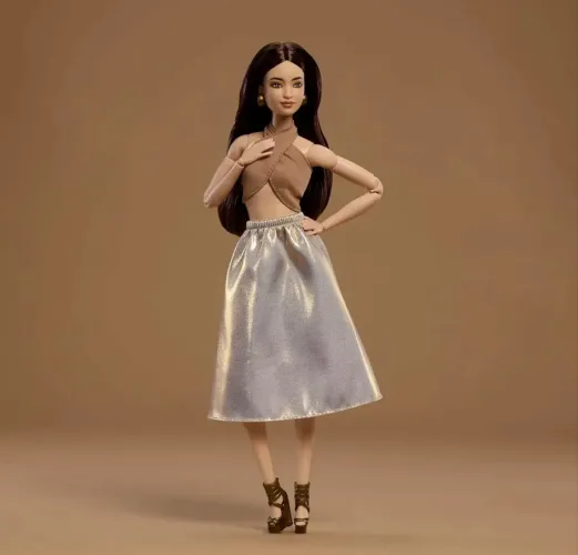 Barbie basics #06 novidade na caixa