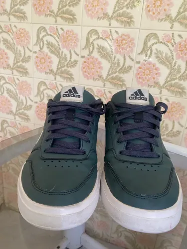 Tênis adidas original LE ANÚNCIO