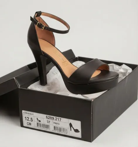 Sandália Salto Fino Vizzano - Aceito Oferta! (Tamanho 39)<br>