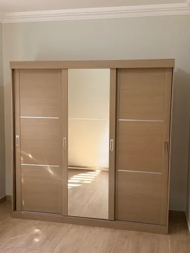 Guarda-roupa casal