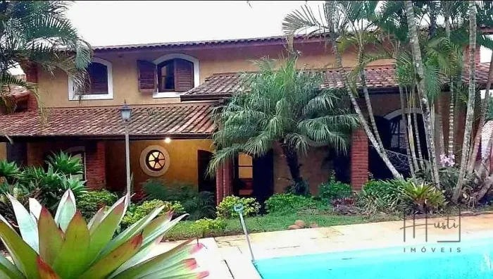 Casa Térrea Alto Padrão com Piscina e 5 Dormitórios  Recanto Verde (Clube de Campo)  Cotia