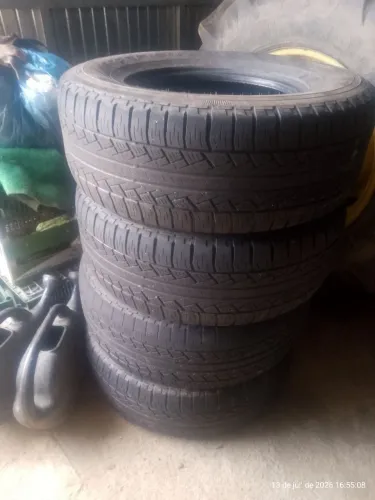 Pneus Pirelli Scorpion 265/70 R16