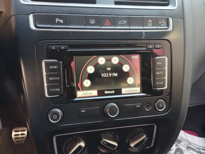 Volkswagen Crossfox 1.6 T. Flex 16V 5P 2015
