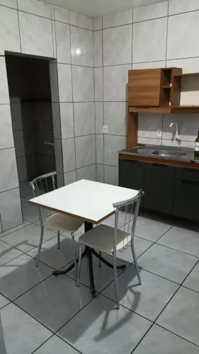 Alugo kitnet