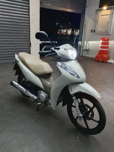 Biz 125 novinha