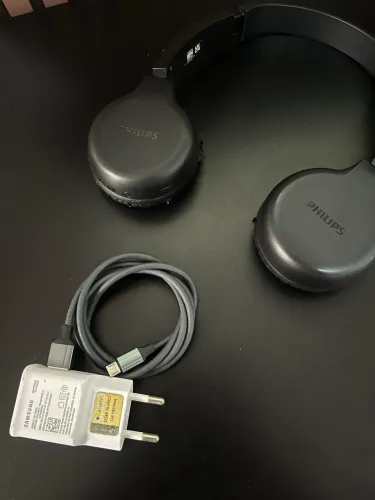 Fone Bluetooth Philips Preto + Cabo USB | Ótimo Som para Treino e Estudos