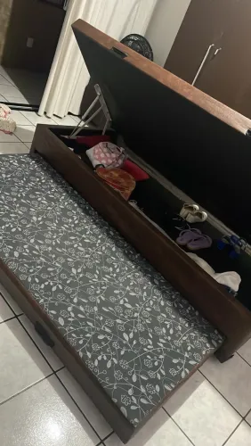 Vendo bi cama baú