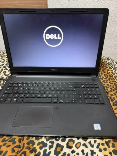 Notebook Dell 15 Polegadas - i3 7 geração - 8GB Ram - SSD 120GB