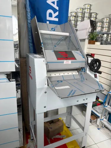 Cilindro Braesi 40cm com pedestal