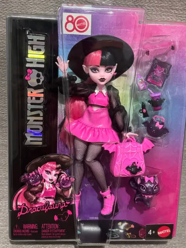 boneca monster high draculaura core refresh
