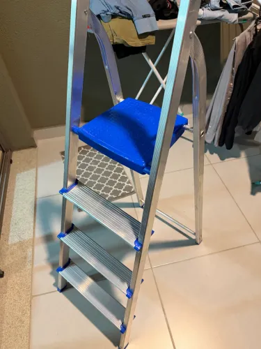 ESCADA DE ALUMÍNIO MOR ? 3 DEGRAUS