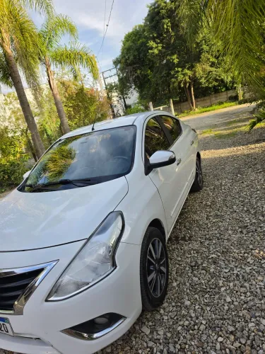 Nissan Versa SL 1.6 16V Flexstart 4P Aut. 2019