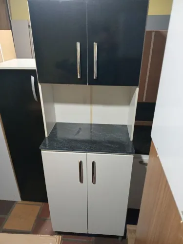 Guarda louças em ótimo estado. (Entrego).