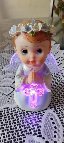 Anjo de Resina com Luzes