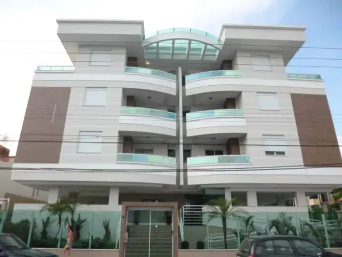 Duplex para venda possui 100 metros quadrados com 2 quartos em Canasvieiras - Florianópoli