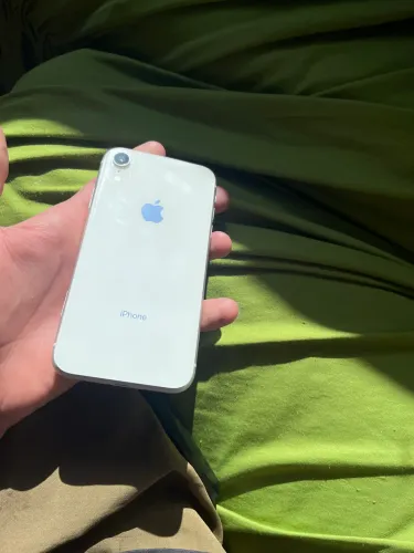 iPhone XR