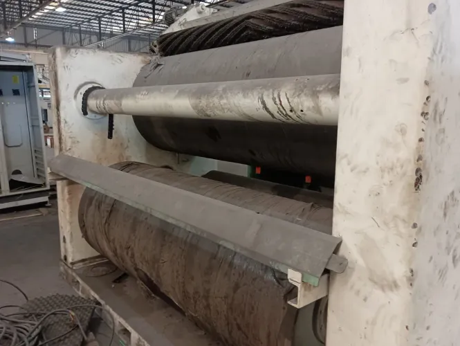 Onduladeiras e máquinas para cartonagem